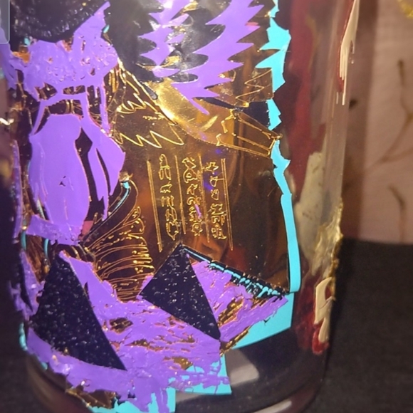 Elegant Egyptian Goddess Isis Vase - Picture 5 of 5